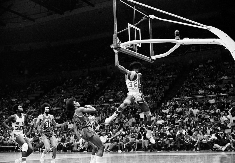 Illustration for article titled "This Doctor Can Operate": Dr. J, Pistol Pete, And The Sexual Revolution